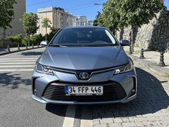 Sahibinden Toyota Corolla 1.8 Hybrid Flame X-Pack 2022 Model 