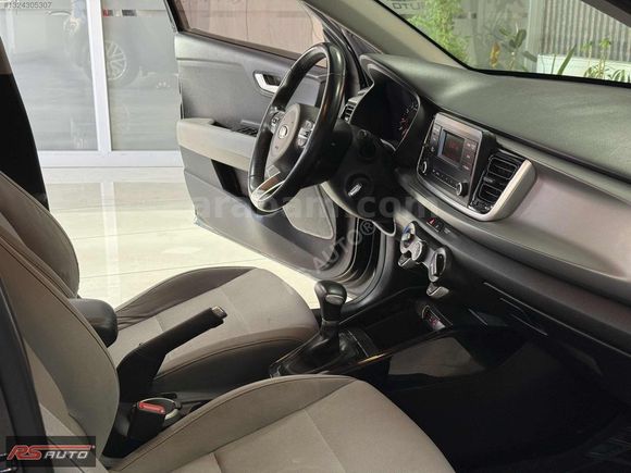 RS AUTO'DAN / 2017 KİA RİO OTOMATİK HATASIZ BOYASIZ 132BİN KM