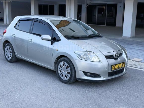 CELAL OTODAN DÜŞÜK KİLOMETRE TOYOTA AURİS