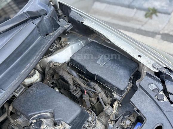 CELAL OTODAN DÜŞÜK KİLOMETRE TOYOTA AURİS