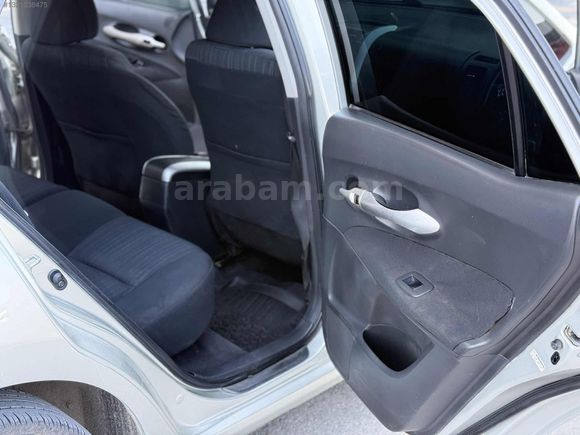 CELAL OTODAN DÜŞÜK KİLOMETRE TOYOTA AURİS