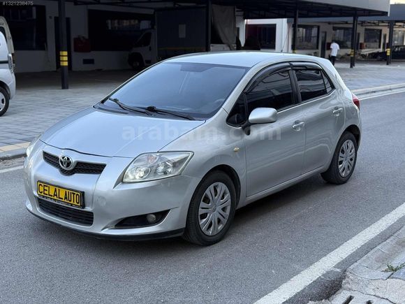 CELAL OTODAN DÜŞÜK KİLOMETRE TOYOTA AURİS
