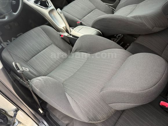 2009 AURİS 1.6 ELEGANT LPG Lİ EMSALSİZ FULL..