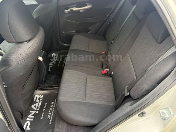 2009 AURİS 1.6 ELEGANT LPG Lİ EMSALSİZ FULL..