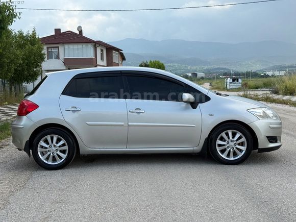 2009 AURİS 1.6 ELEGANT LPG Lİ EMSALSİZ FULL..