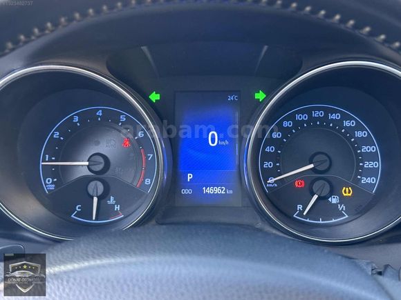 2017 MODEL AURİS 1.6 ACTİVE SKYPACK CAM TAVAN OTOMATİK LPG Lİ