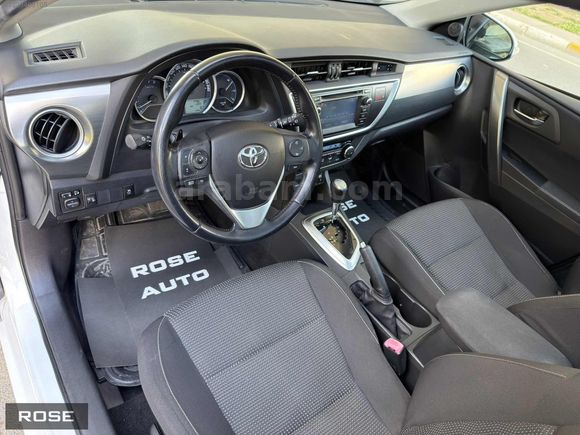 2015 TOYOTA AURIS 1.6 ACTIVE SKYPACK CAM TAVAN GERİ GÖRÜŞ BEYAZ