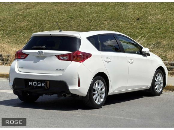 2015 TOYOTA AURIS 1.6 ACTIVE SKYPACK CAM TAVAN GERİ GÖRÜŞ BEYAZ