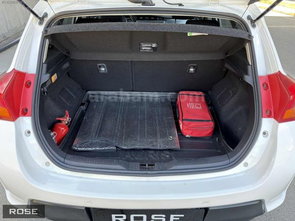 2015 TOYOTA AURIS 1.6 ACTIVE SKYPACK CAM TAVAN GERİ GÖRÜŞ BEYAZ