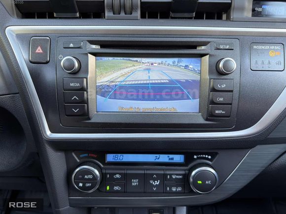 2015 TOYOTA AURIS 1.6 ACTIVE SKYPACK CAM TAVAN GERİ GÖRÜŞ BEYAZ
