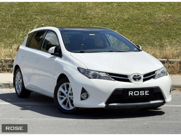 2015 TOYOTA AURIS 1.6 ACTIVE SKYPACK CAM TAVAN GERİ GÖRÜŞ BEYAZ