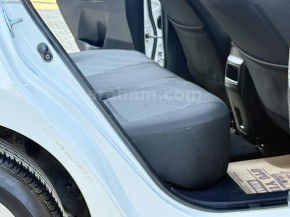 2013 AURİS~1.6 CAM TAVAN~95 BİNDE~OTOMATİK