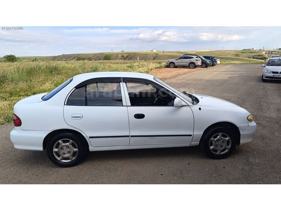 2000 MODEL HUNDAİ ACCENT 1.3 LX MOTOR MEKANİK KUSURSUZ
