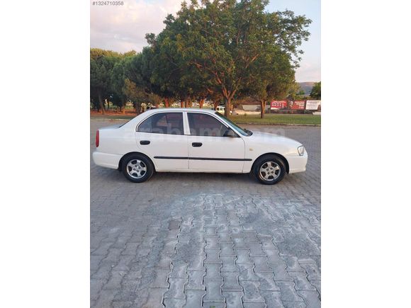 Tam Otomatik vites.Tek değişen.Klimali