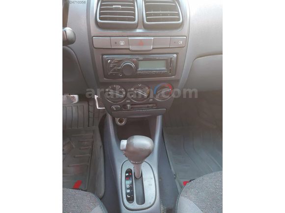 Tam Otomatik vites.Tek değişen.Klimali