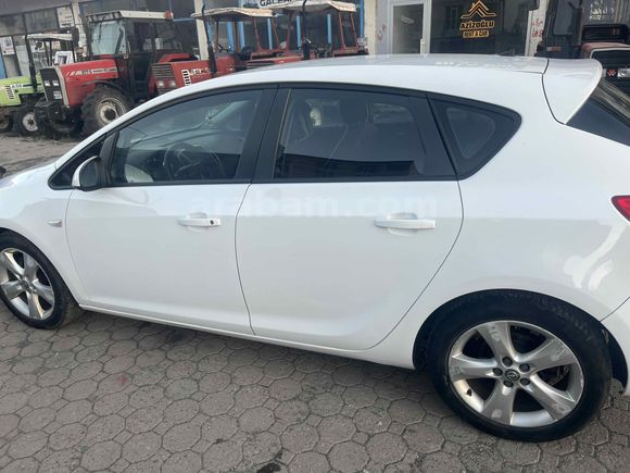 Sahibinden Opel Astra 1.3 CDTI Enjoy Plus 2012 Model  