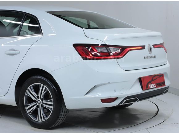 Galeriden Renault Megane 1.3 TCe Touch 2023 Model Adana