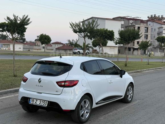 Galeriden Renault Clio 1.5 dCi Icon 2013 Model Antalya
