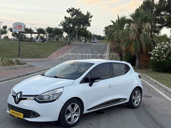 Galeriden Renault Clio 1.5 dCi Icon 2013 Model Antalya