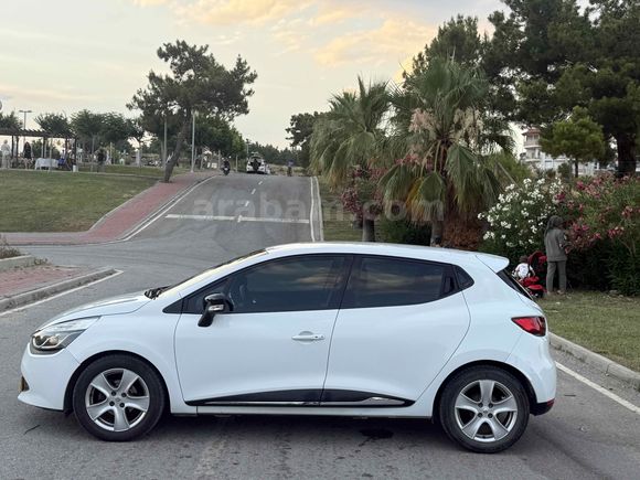 Galeriden Renault Clio 1.5 dCi Icon 2013 Model Antalya