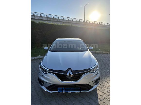 Sahibinden Renault Megane 1.3 TCe Touch 2025 Model 