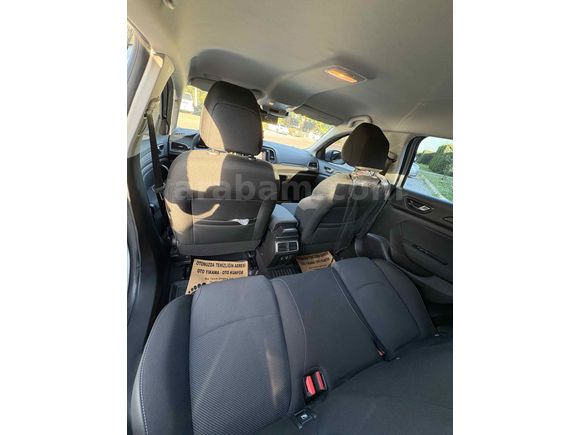 Sahibinden Renault Megane 1.3 TCe Touch 2025 Model 