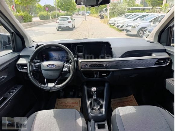 FORD TOURNEO COURİER 1.5 ECOBLUE TİTANİUM 59 BİN KM BOYASIZZZ