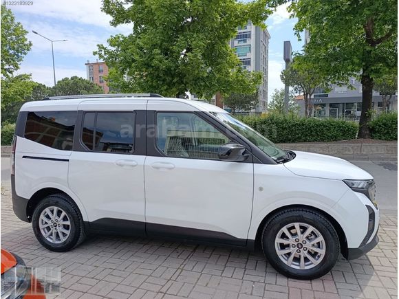 FORD TOURNEO COURİER 1.5 ECOBLUE TİTANİUM 59 BİN KM BOYASIZZZ