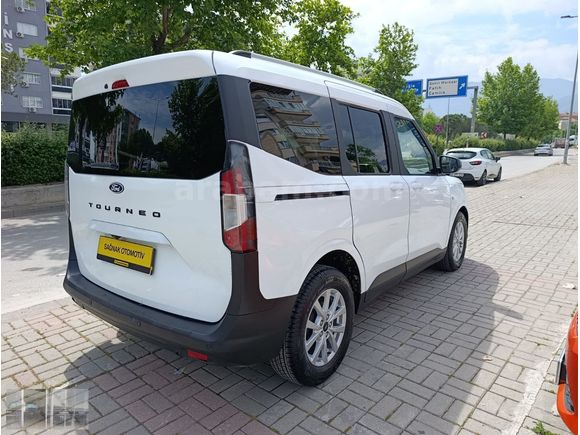 FORD TOURNEO COURİER 1.5 ECOBLUE TİTANİUM 59 BİN KM BOYASIZZZ