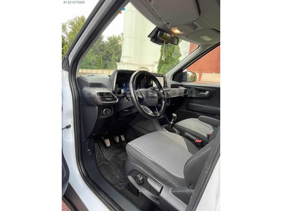 2024 MODEL FORD COURİER 1.5 EcoBlue TİTANİUM 40 BİN KM