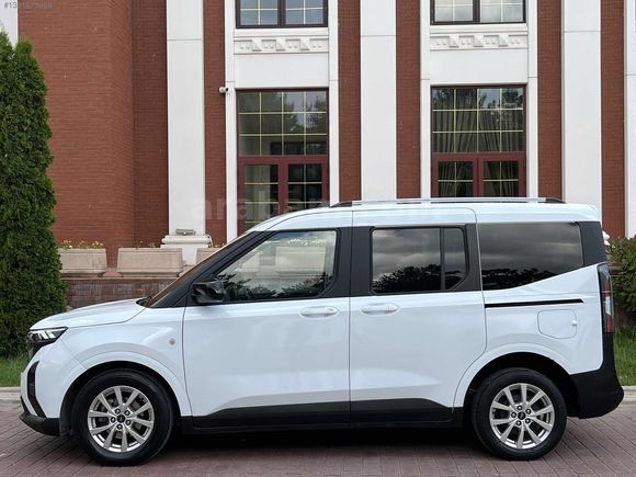 2024 MODEL FORD COURİER 1.5 EcoBlue TİTANİUM 40 BİN KM