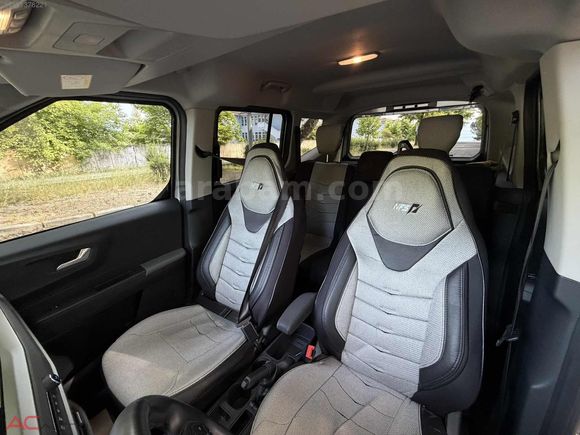 AC'DEN 2024 TOURNEO COURİER 1.5 EcoBlue Titanium Hatasız..