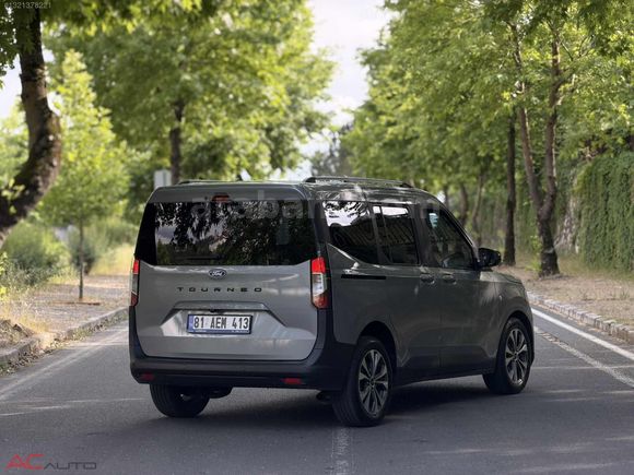 AC'DEN 2024 TOURNEO COURİER 1.5 EcoBlue Titanium Hatasız..