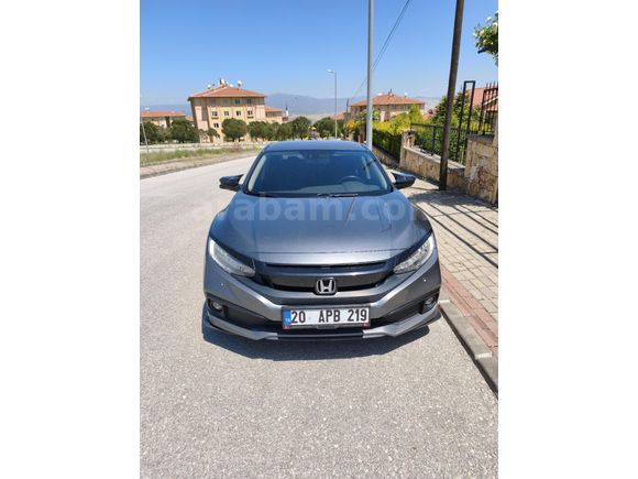 Öğretmenden temiz servis bakımlı civic