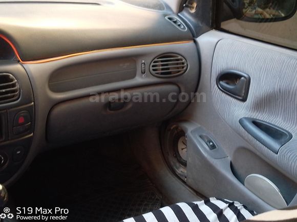 Sahibinden Renault Megane 1.4 RTA 2001 Model