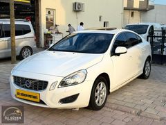 CAM GİBİ VOLVO S60. 1.6 DİZEL OTOMOTİK EN FULU SANRUFLU FUL