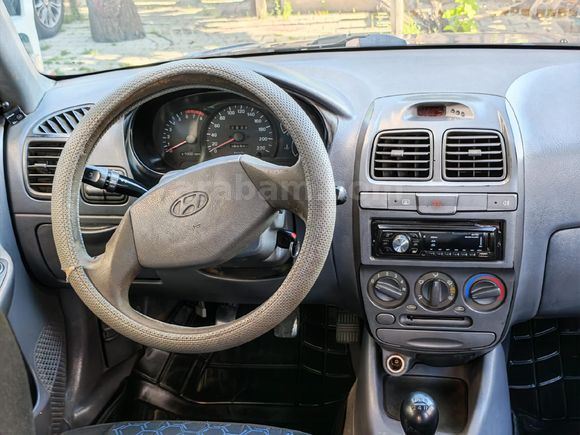 Galeriden Hyundai Accent 1.3 LS 2001 Model Afyonkarahisar