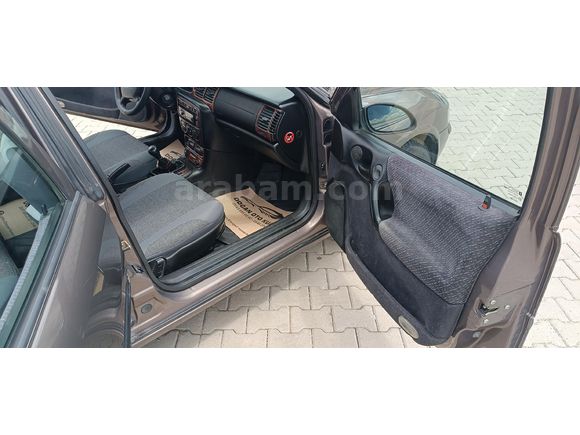 Sahibinden temiz ve bakımlı Opel Vectra 2.0 CD 1998 Model