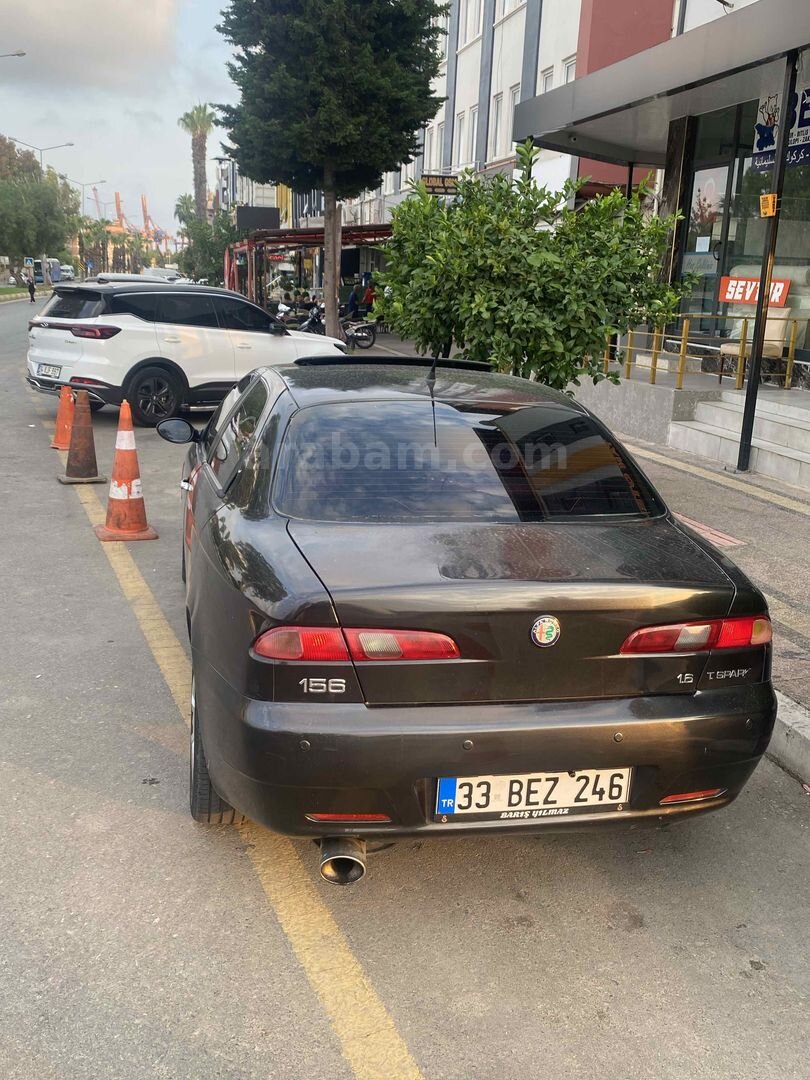 Sahibinden Alfa Romeo 156 1.6 TS Distinctive 2006 Model Mersin 315.246 km Füme 1