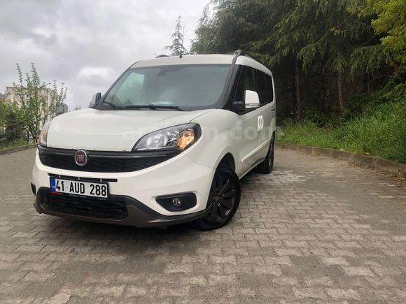 Sahibinden Fiat Doblo Combi 1.6 Multijet 20.Yıl Özel Seri 2020 Model