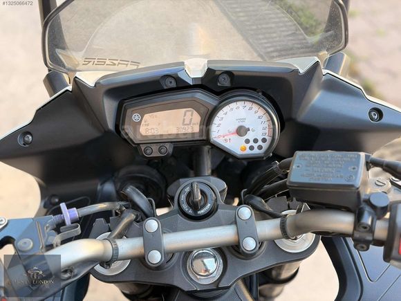2015 YAMAHA FZ8 HATASIZ 30 BİN KM ÖZEL PLAKA