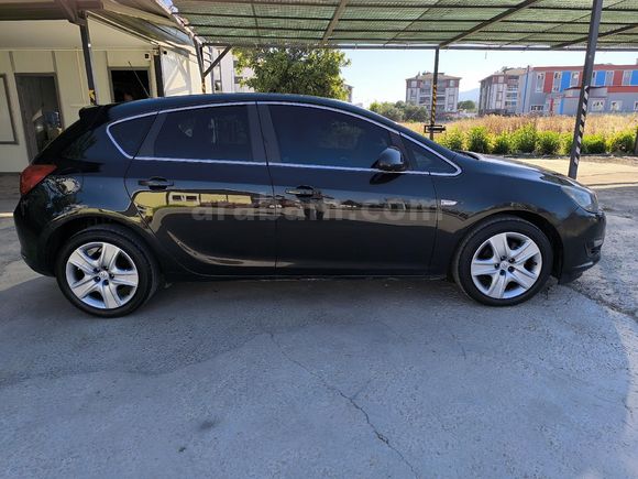 Galeriden Opel Astra 1.6 Edition 2014 Model Balıkesir