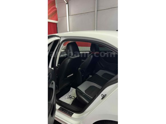 JETTA HİGHLİNE SANRUFLU 