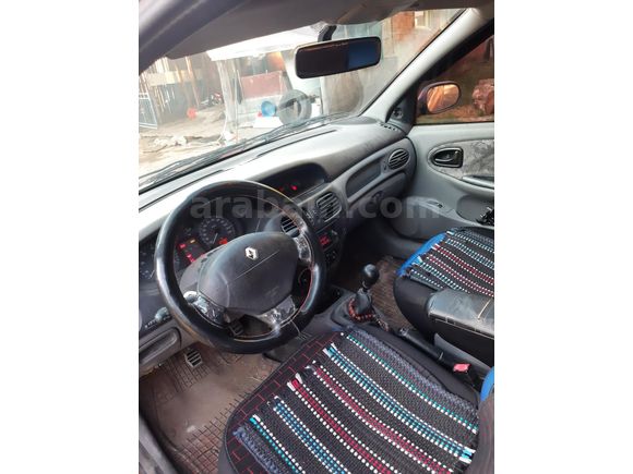 Sahibinden Renault Megane 1.6 2000 Model