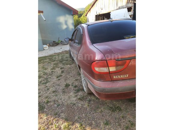 Sahibinden Renault Megane 1.6 2000 Model