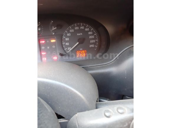 Sahibinden Renault Megane 1.6 2000 Model