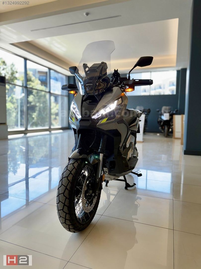 Galeriden Honda X-ADV 2024 Model İzmir 6.050 km Gri - 41609599