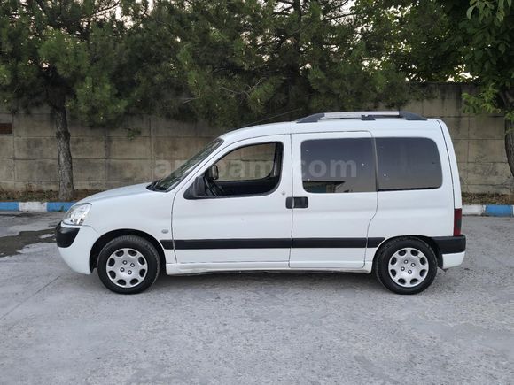 Sahibinden Peugeot Partner 1.9 D 2004 Model