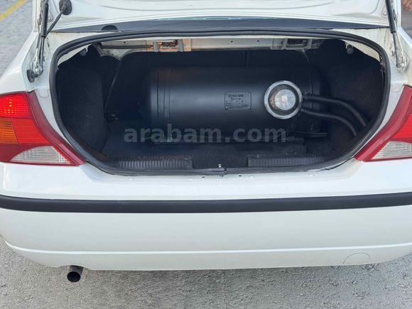 Galeriden Ford Focus 1.6 Comfort 2004 Model Ankara