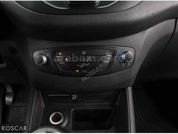 ROSCAR'DAN 2022 FORD TRANSİT COURİER 83.000KM